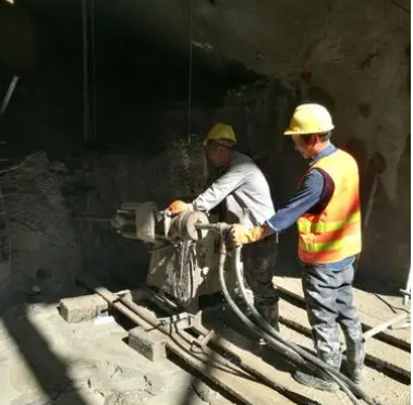 上杭水下抗分散灌浆料特点 水下不分散注浆料介绍